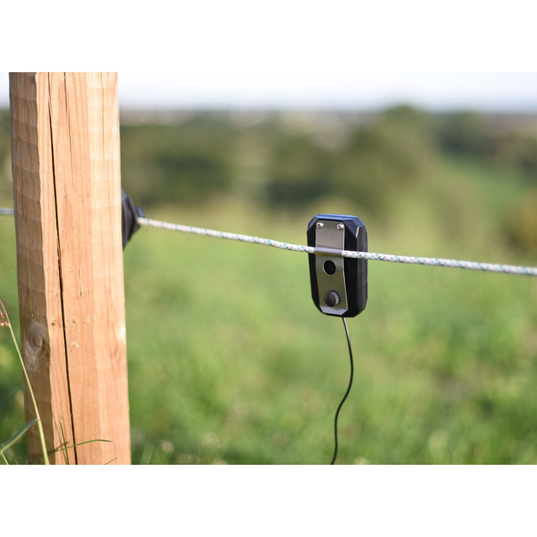 Kit for electric fence with green led Ako Pulse Flash