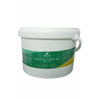 Hoof ointment for wet ground with bucket for horse Ekin