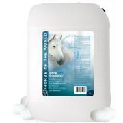 White shampoo for horses Horse Of The World 20 l